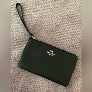 Coach Black Polished Pebble Leather Corner Zip Wristlet Gold Hardware NWT